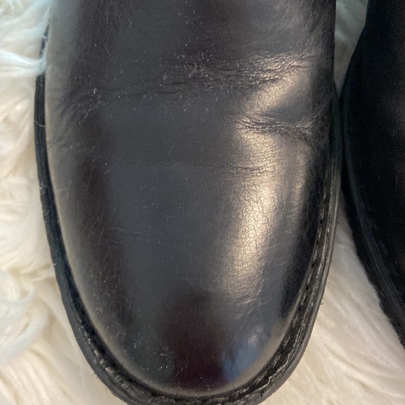 BORN Black Leather Men's Boots size 10 leather upper BNWOT color black - Picture 7 of 16